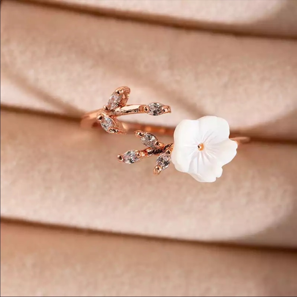 New Lovely Rose Gold Flower branch Diamond Adjustable Ring - Picture 3 of 3